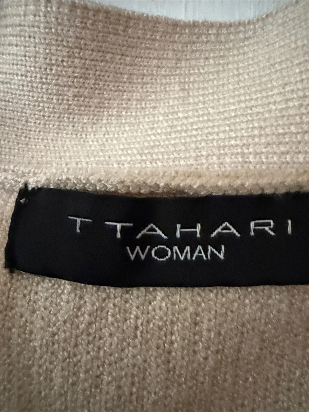T Tahari Beige Button-Front V-Neck Cardigan